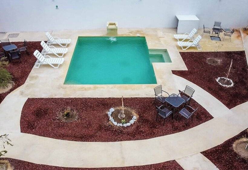 هتل Vagón Resort