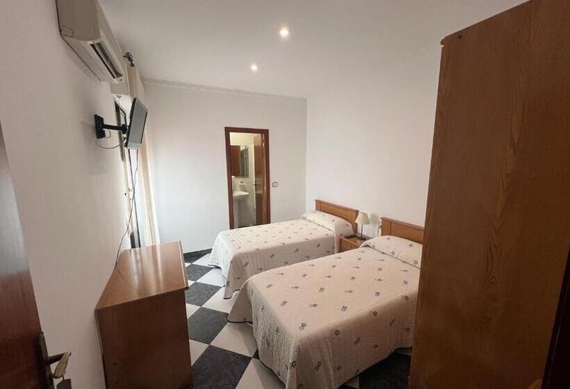 Pensión Hostal Los Amigos