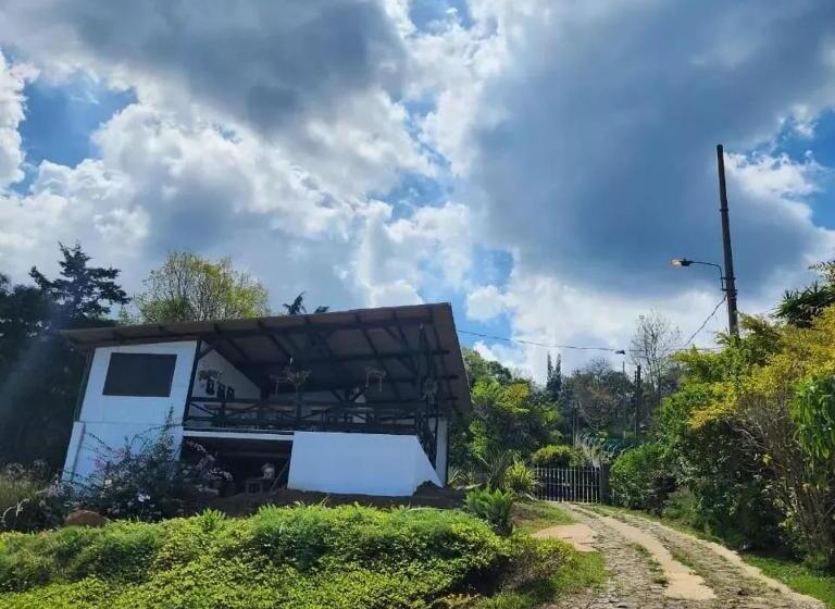 פנסיון Hostal Restaurante Checha