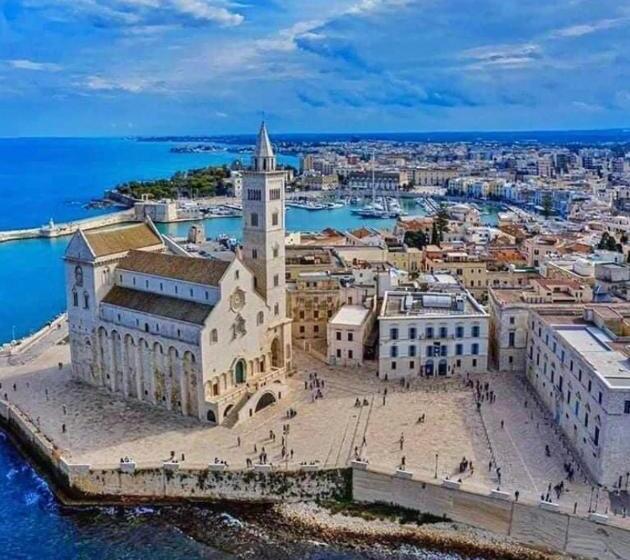 پانسیون Trani Rooms By Le Marinelle Loc Turistica