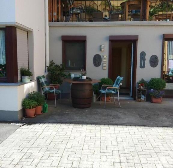 ペンション Wein  Und Gästehaus Lentes