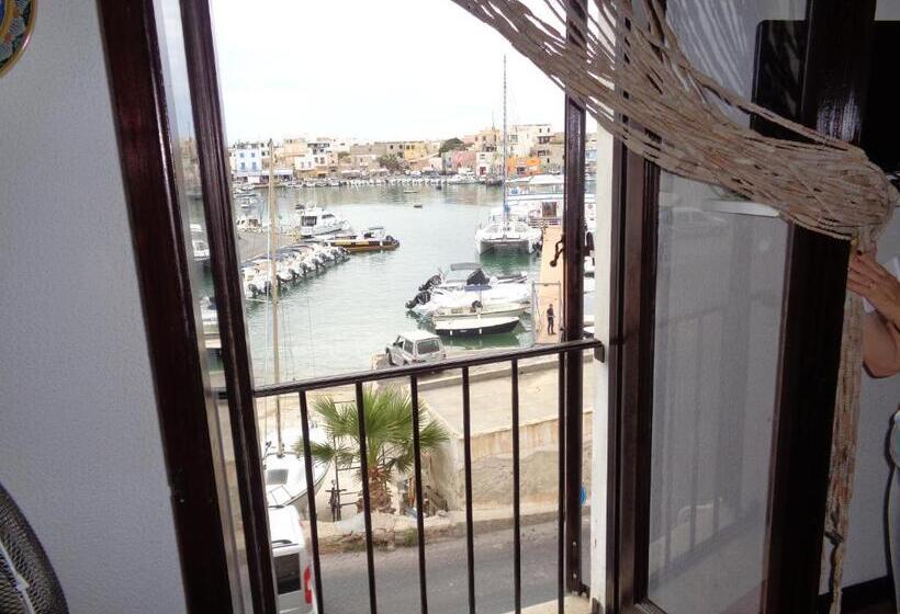 تختخواب و صبحانه Bb Lampedusa Cavaliere