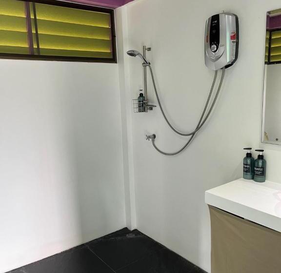 住宿加早餐  Navari Homestay