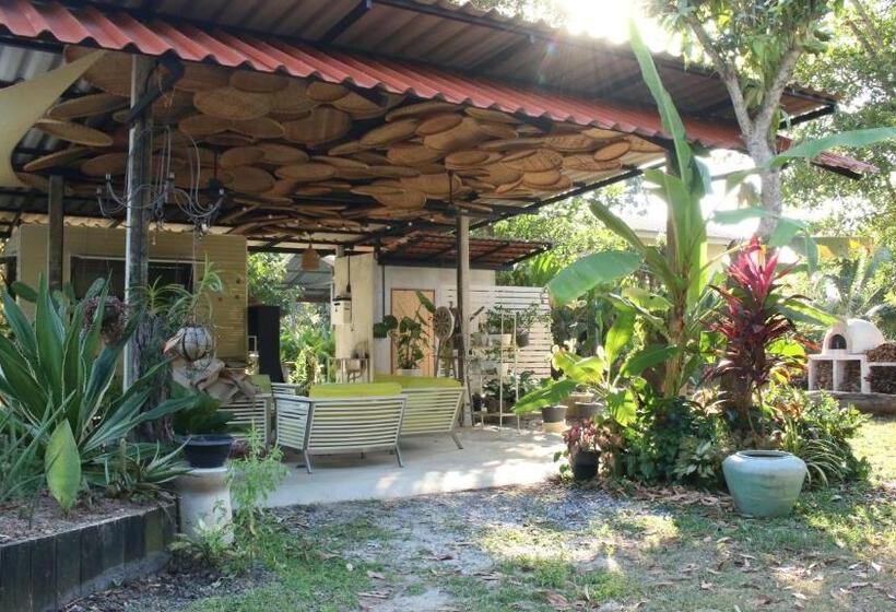 住宿加早餐  Navari Homestay
