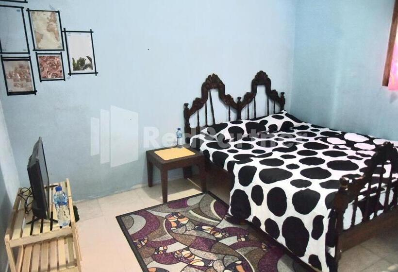 هتل Fanta Home At Pronojiwo Lumajang Redpartner