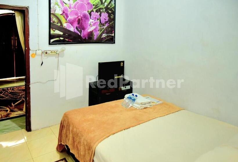 ホテル Fanta Home At Pronojiwo Lumajang Redpartner