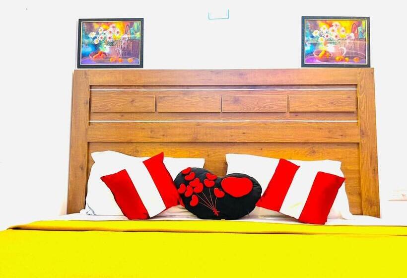 فندق Golden Leaf Munnar