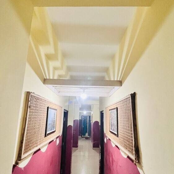 Отель Goroomgo Sriyansh Inn Puri