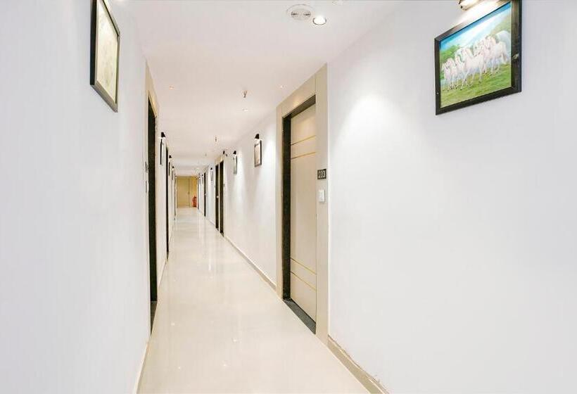 Fabhotel Grey Sky   Nr Gandhinagar Sector 11