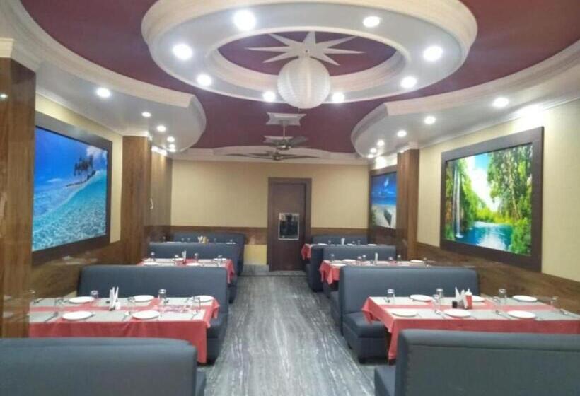 فندق Royal Guest House, Gaya