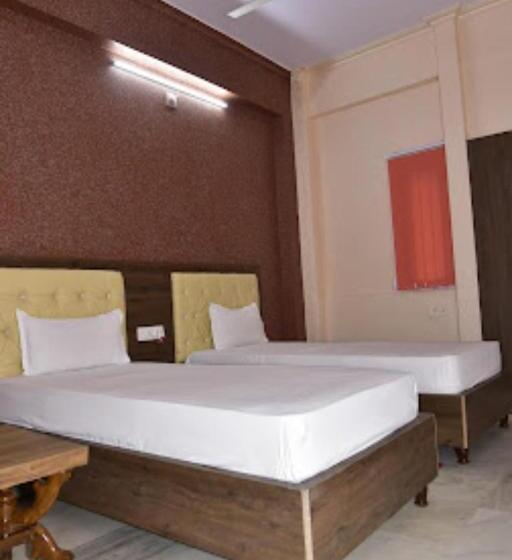 فندق Royal Guest House, Gaya