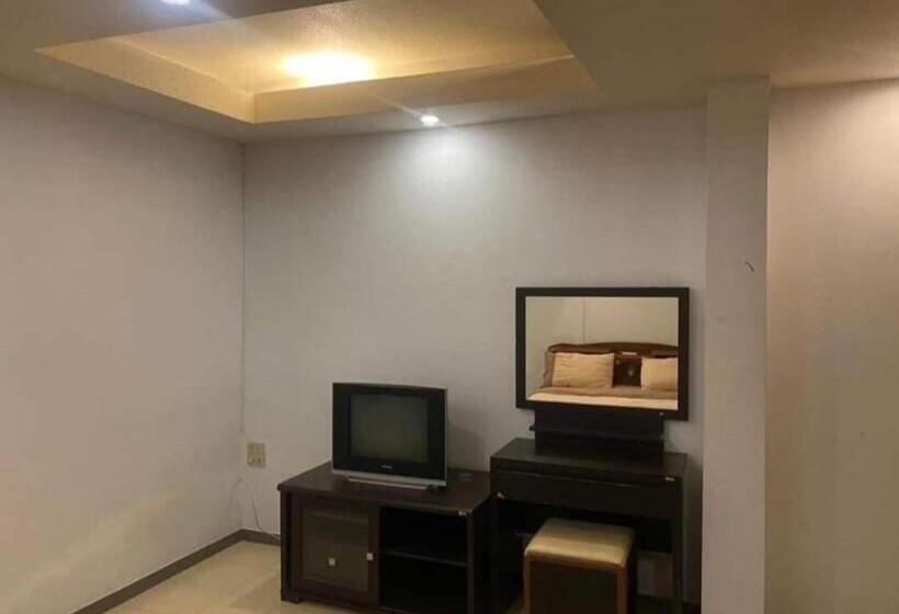 فندق Jomtien Seaside Guesthouse