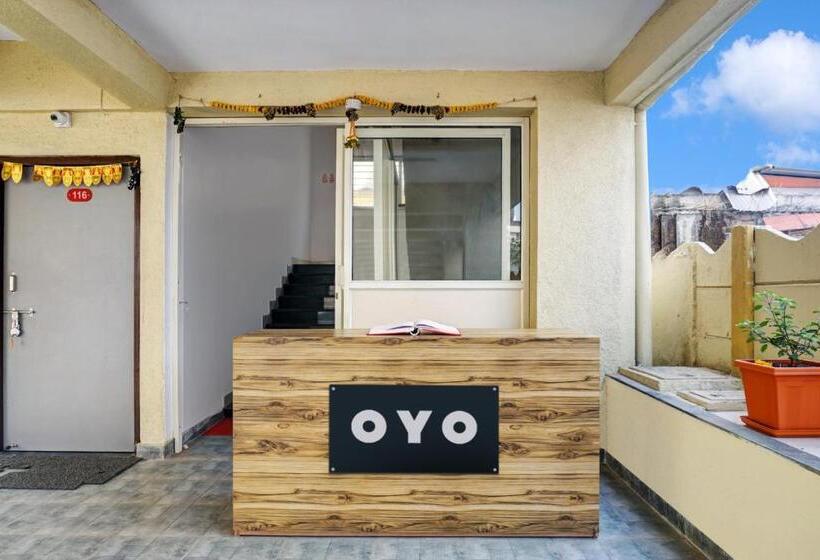호텔 Oyo Om Sai Lodge