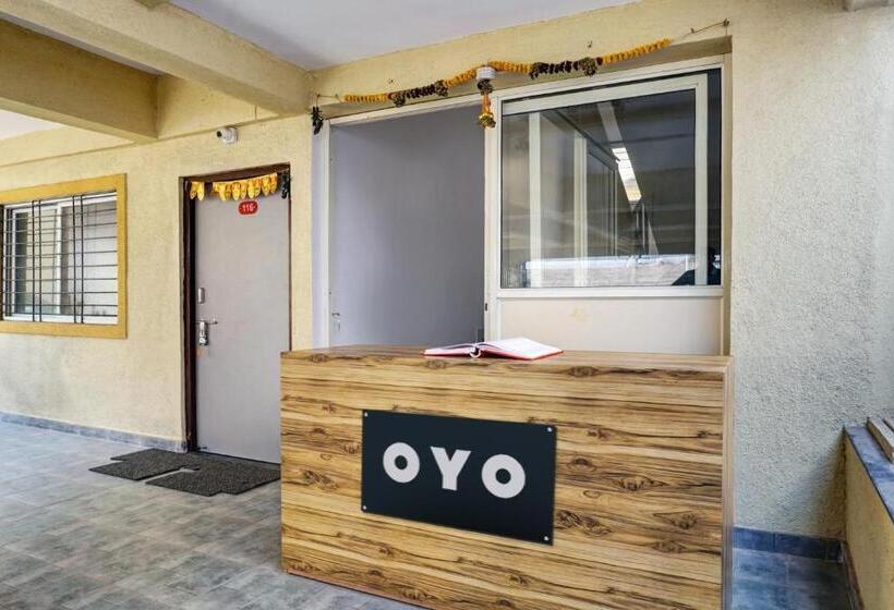 호텔 Oyo Om Sai Lodge