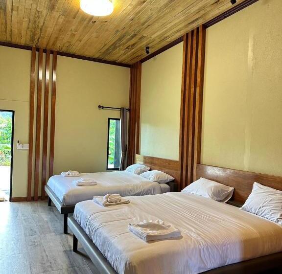 Мотель Phangnga Save House เซฟเฮาส์พังงา