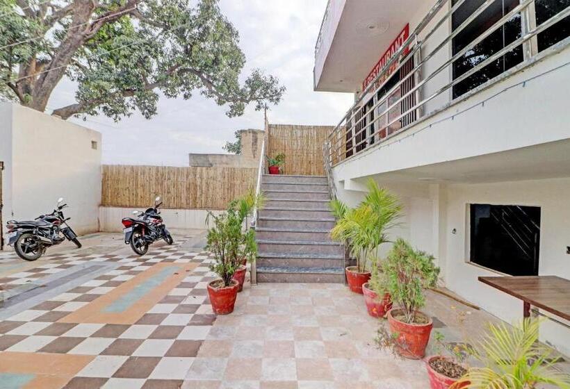 Oyo Hotel Redfly Inn