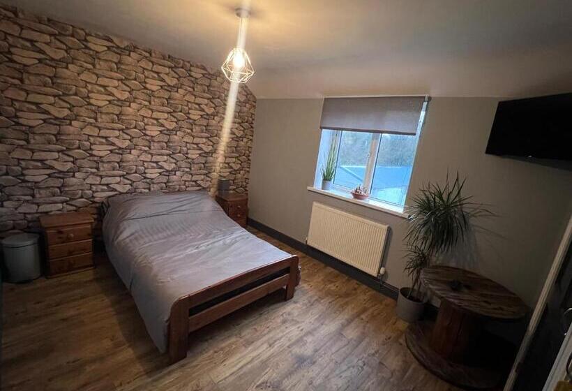 膳宿费 Awel Y Trydan Guest House