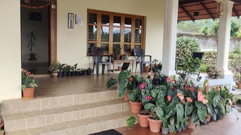 بنسيون Honey Beatle Homestay