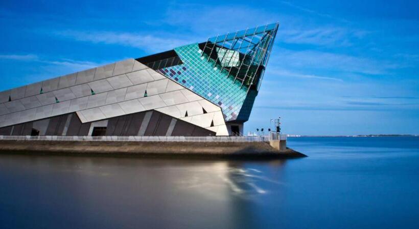 پانسیون Hull City Apartment 05