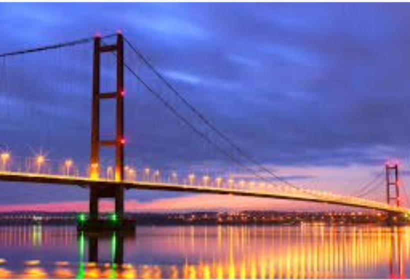 پانسیون Hull City Apartment No 09