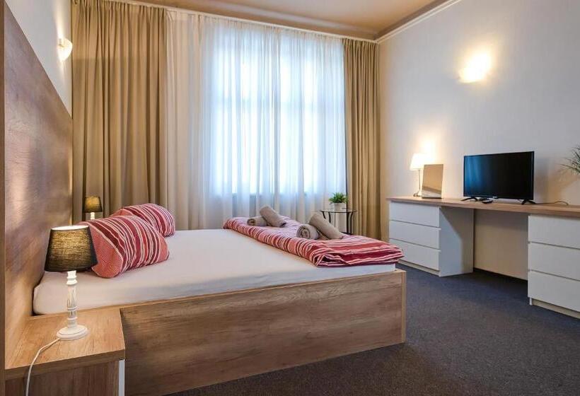 پانسیون Stodolní Apartment