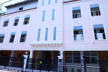 پانسیون Vishwa Residency