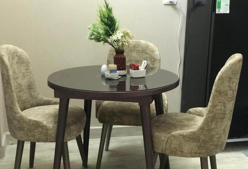 Yacoubian Suites