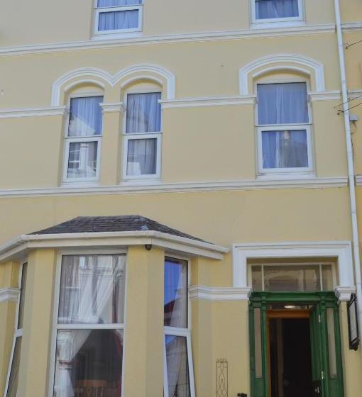تختخواب و صبحانه Sea Breeze Guest House