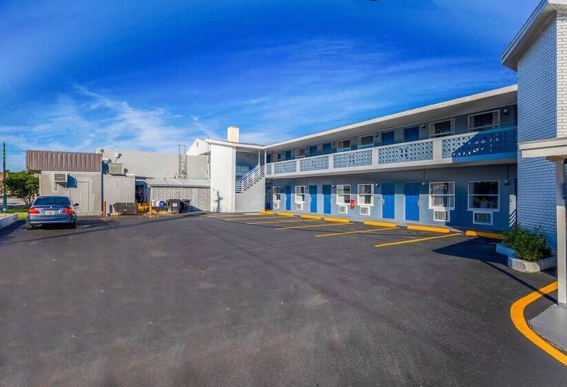 Budget Motel  Titusville