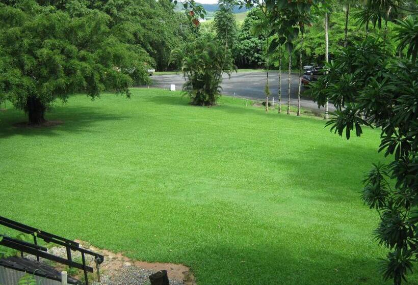 호텔 Daintree Riverview Lodges