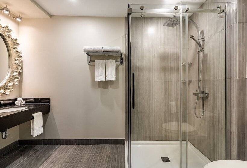هتل Empire Suites
