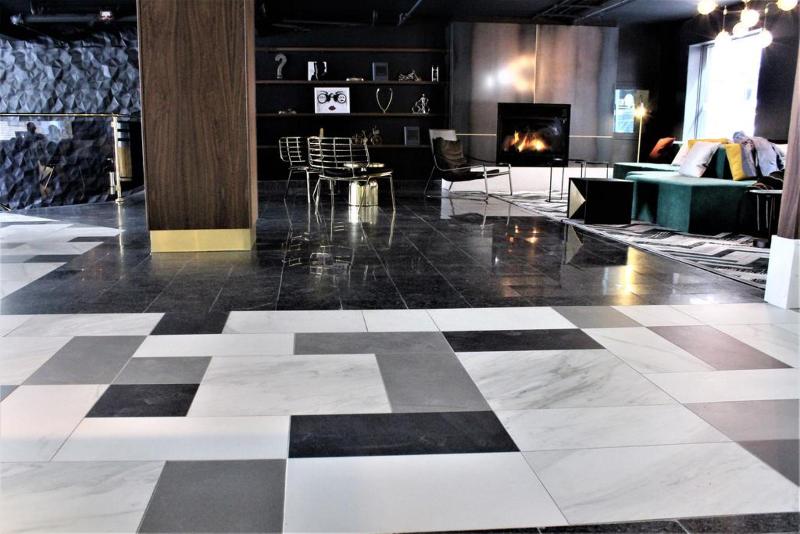 هتل Empire Suites