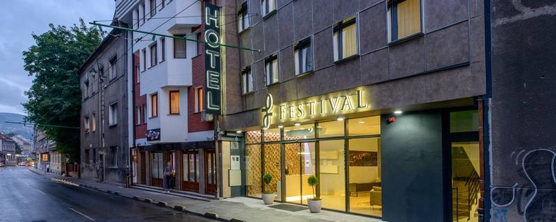 هتل Festival