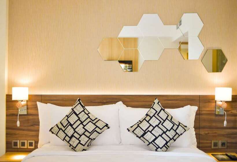 هتل Golden Tulip Essential Tangerang