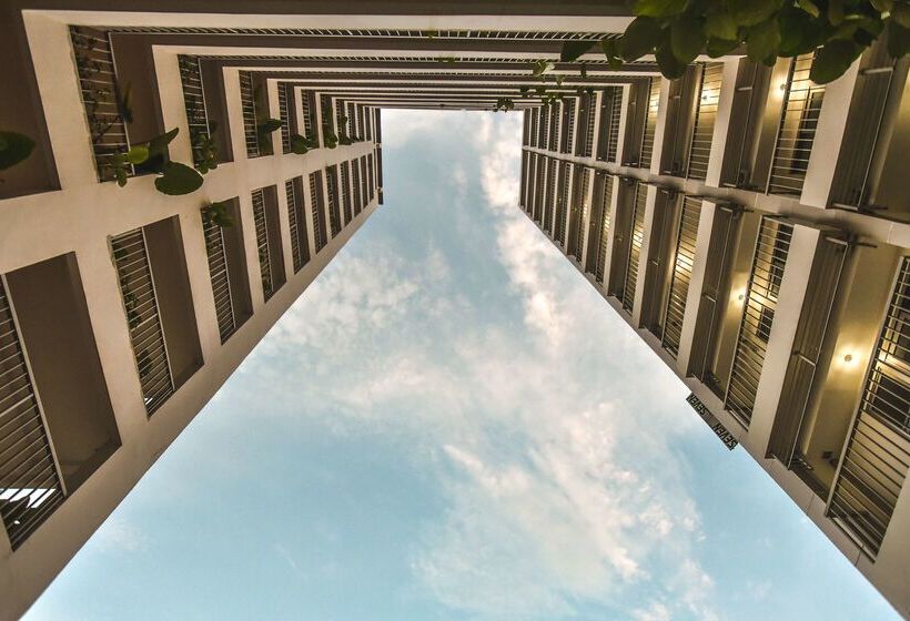 هتل Golden Tulip Essential Tangerang