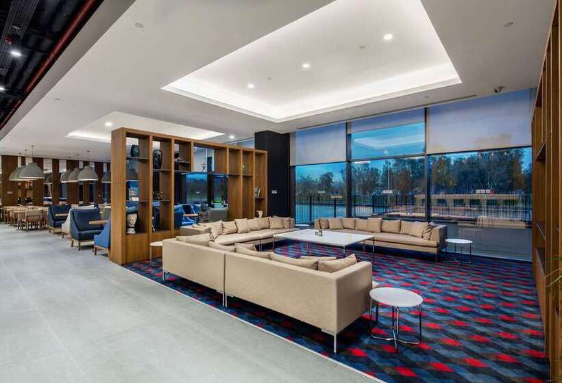 هتل Hampton By Hilton Izmir Aliaga