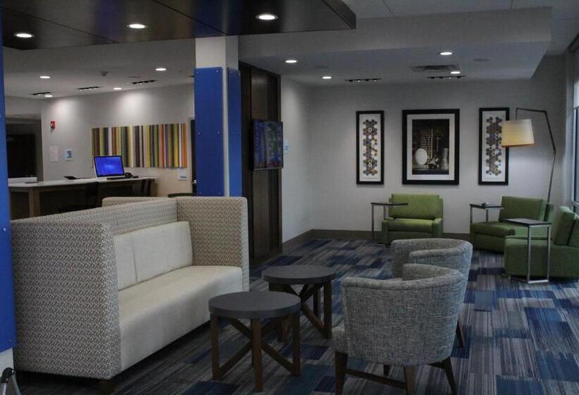 هتل Holiday Inn Express & Suites Milledgeville By Ihg