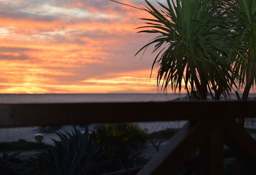 هتل Marina Punta Colorada