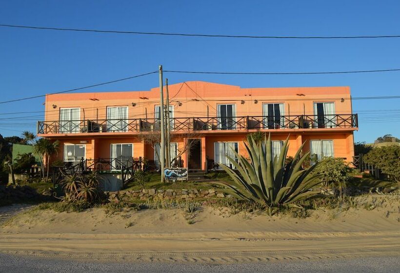 هتل Marina Punta Colorada