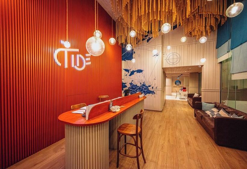 Fotos del hotel The Tide Beachfront Siray Phuket:  29
