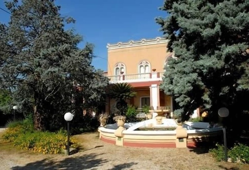 هتل Villarancia