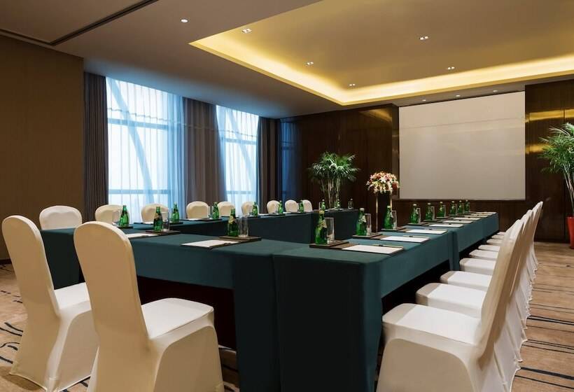 هتل Wanda Realm Bengbu