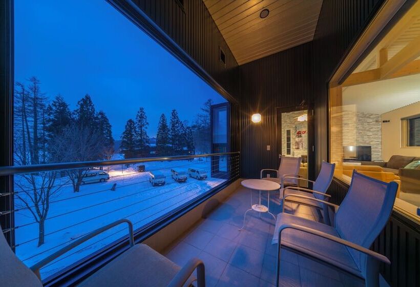 Powdersuites By The Hakuba Collection