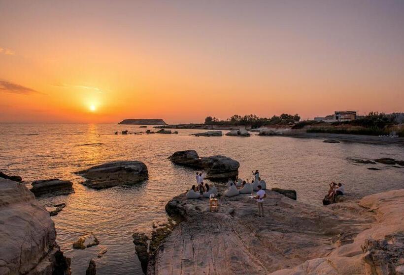 استراحتگاه Cap St Georges Villas
