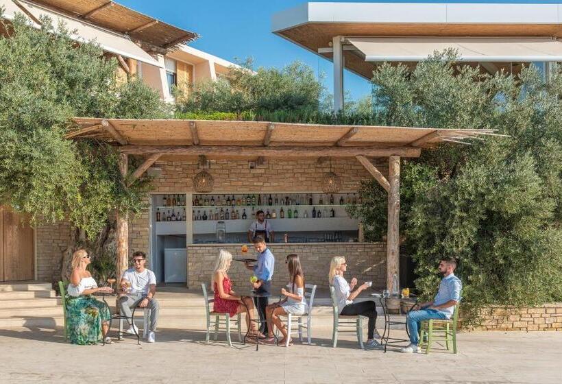 استراحتگاه Cap St Georges Villas
