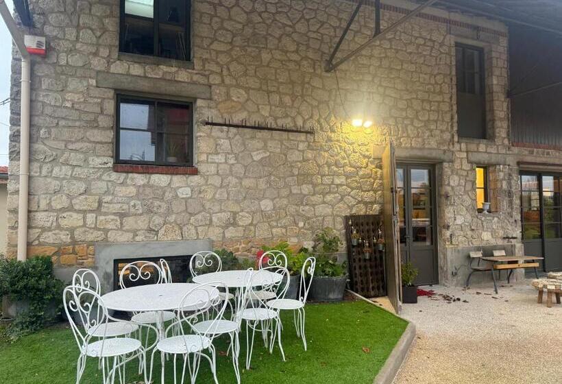 مبيت وإفطار La Grange De Witry