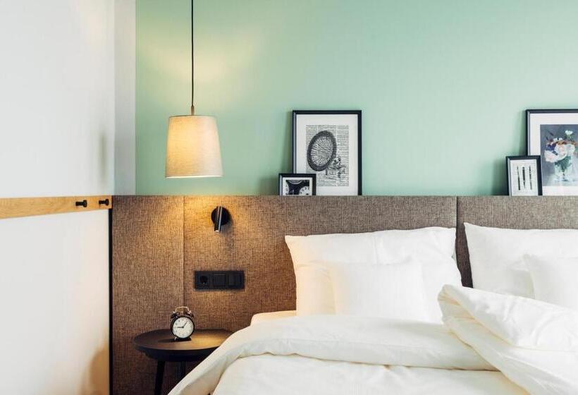 Harry S Home Lienz Hotel & Apartments