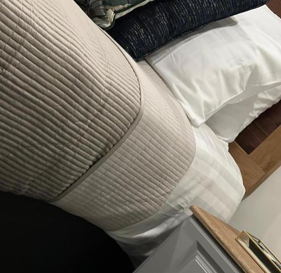 酒店 53 Luxury Rooms