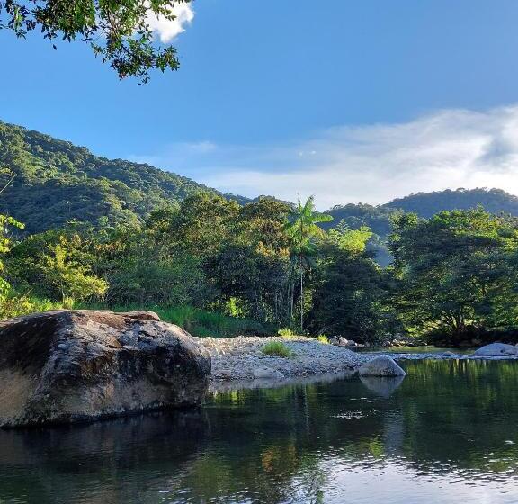 فندق Aracari Ecolodge
