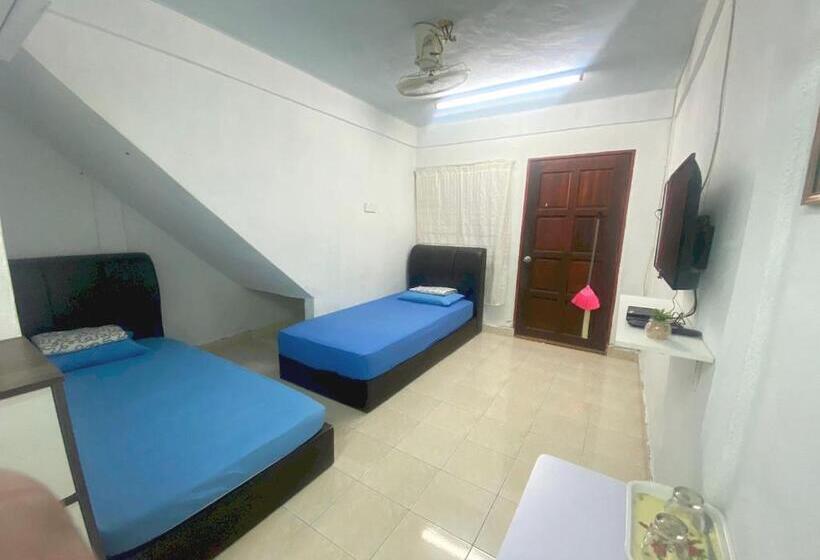 هتل Oyo 90910 Homestay D Lalang Inn